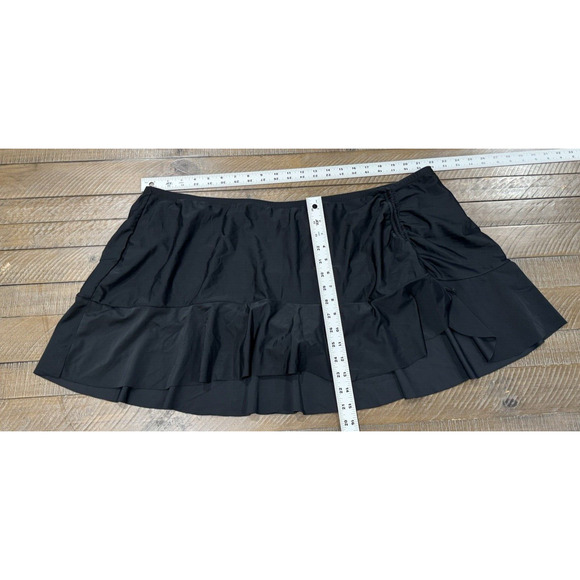 Time and Tru Women's Plus Size Black Ruffle Swimsuit Skirt - Size 2X (20W-22W) - Picture 3 of 9